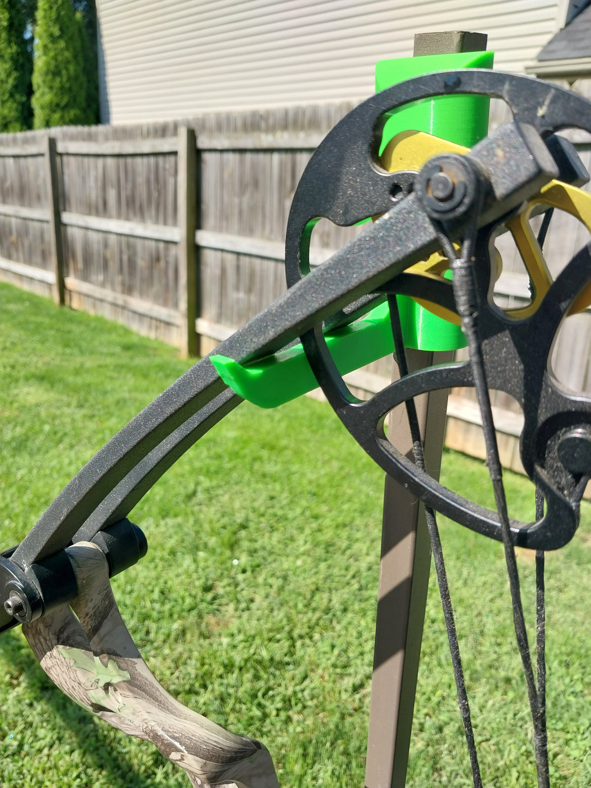 MAGFORGE Bow Hanger