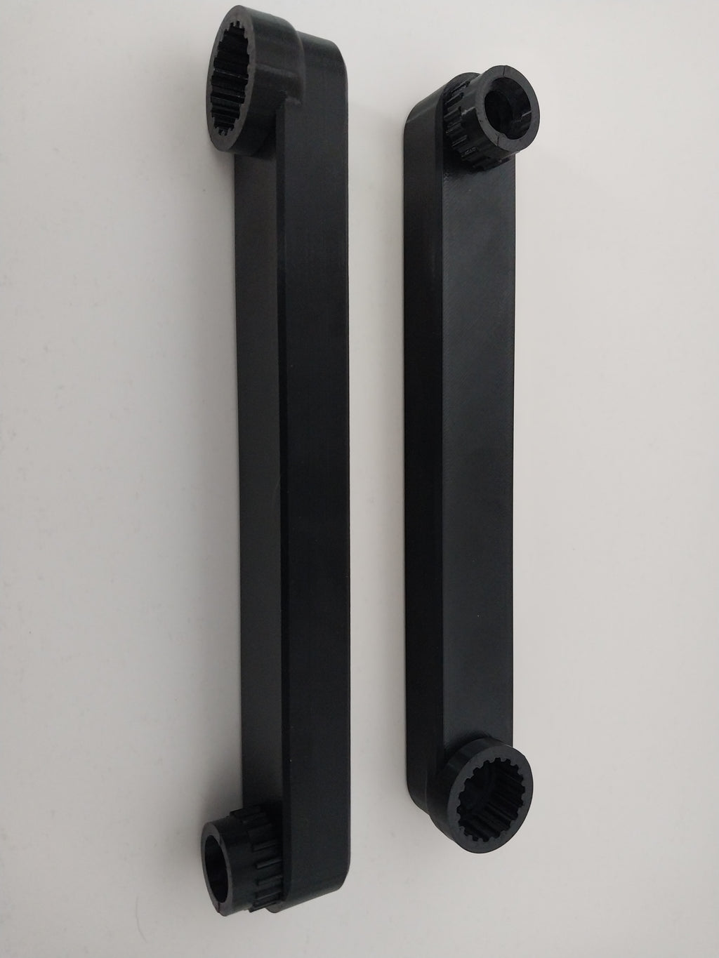 Magforge Master Rig – Industrial Magnetic Laptop & Diagnostic Tool Holder